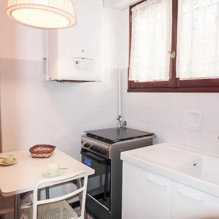 Le Rabelais-2 *